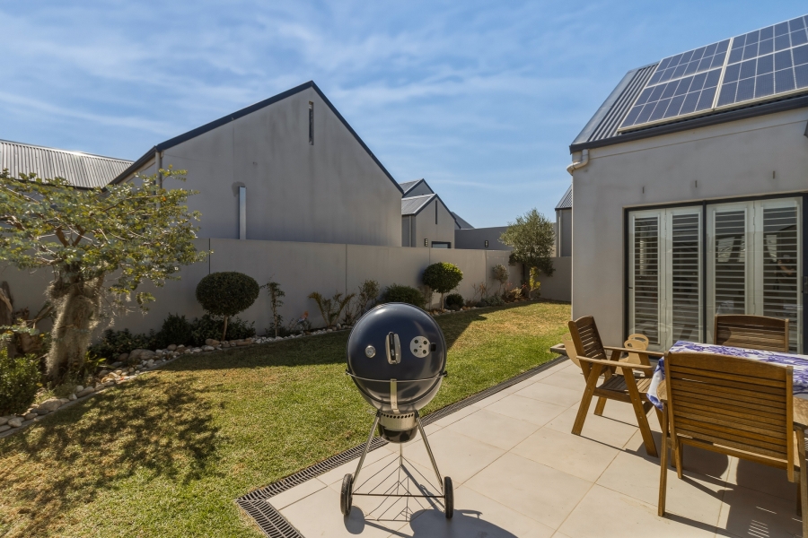 3 Bedroom Property for Sale in Aan de Wijnlanden Western Cape